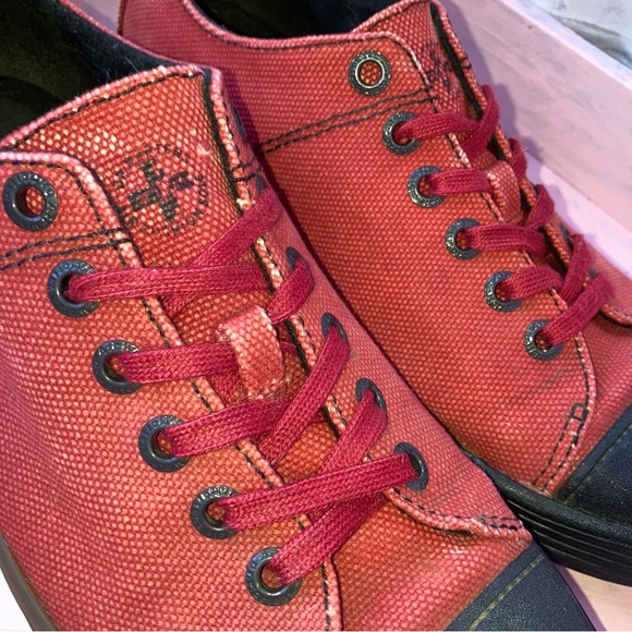 Dr Martens Vinnie Low Top Lace Up Red Black Brown EU43 M10 W11 - Picture 6 of 14